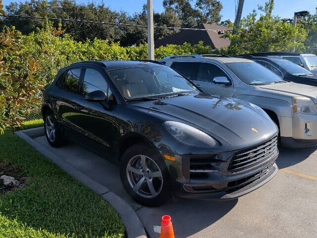 2021 PORSCHE Macan