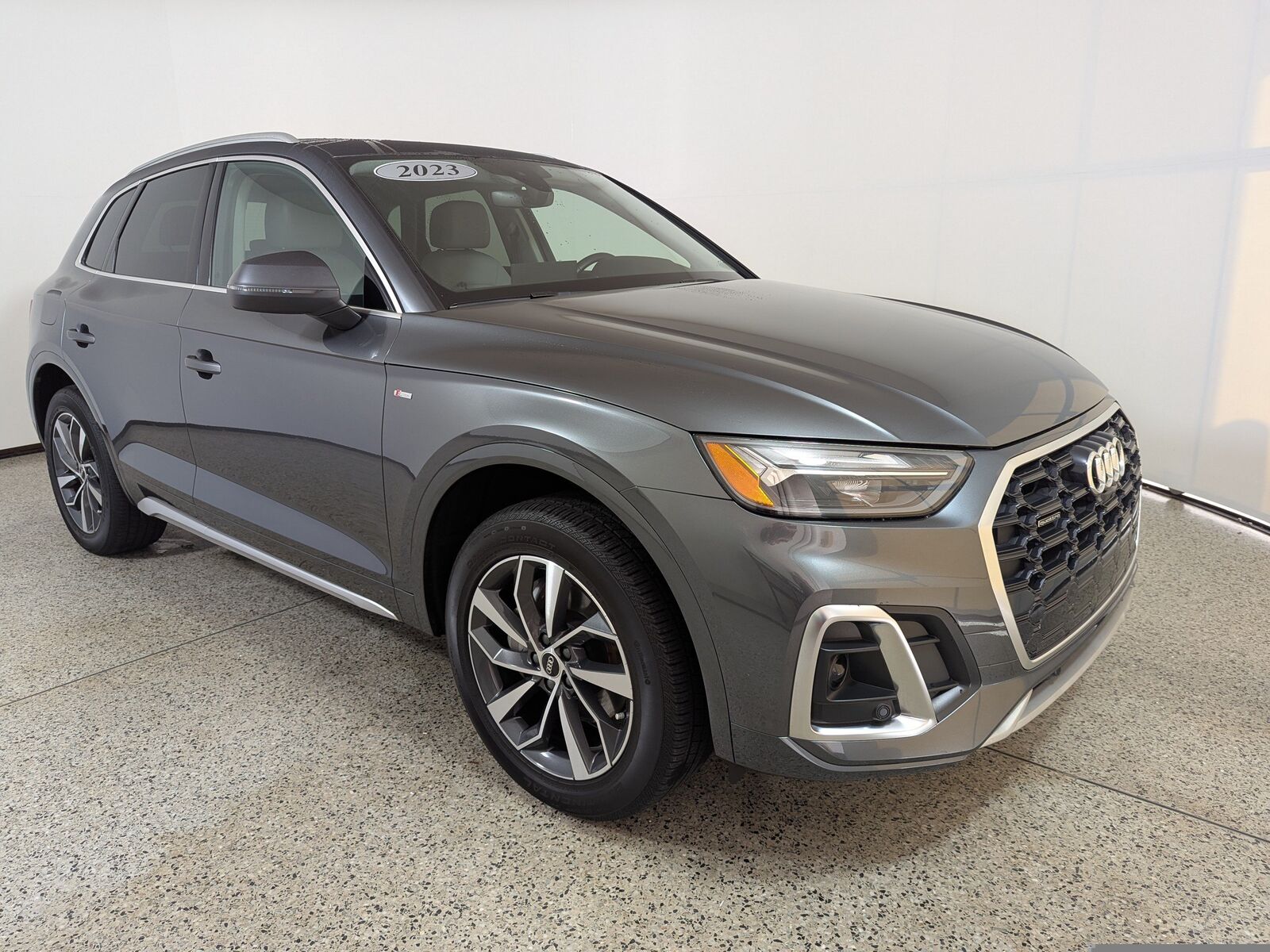 2023 AUDI Q5
