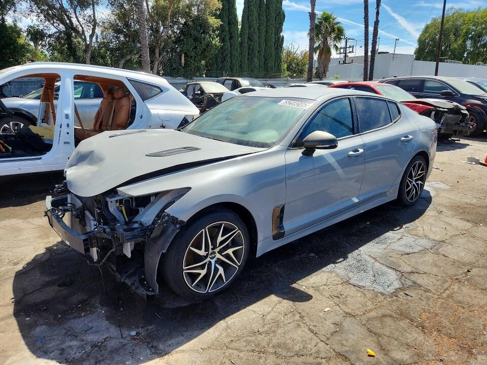 2022 KIA Stinger