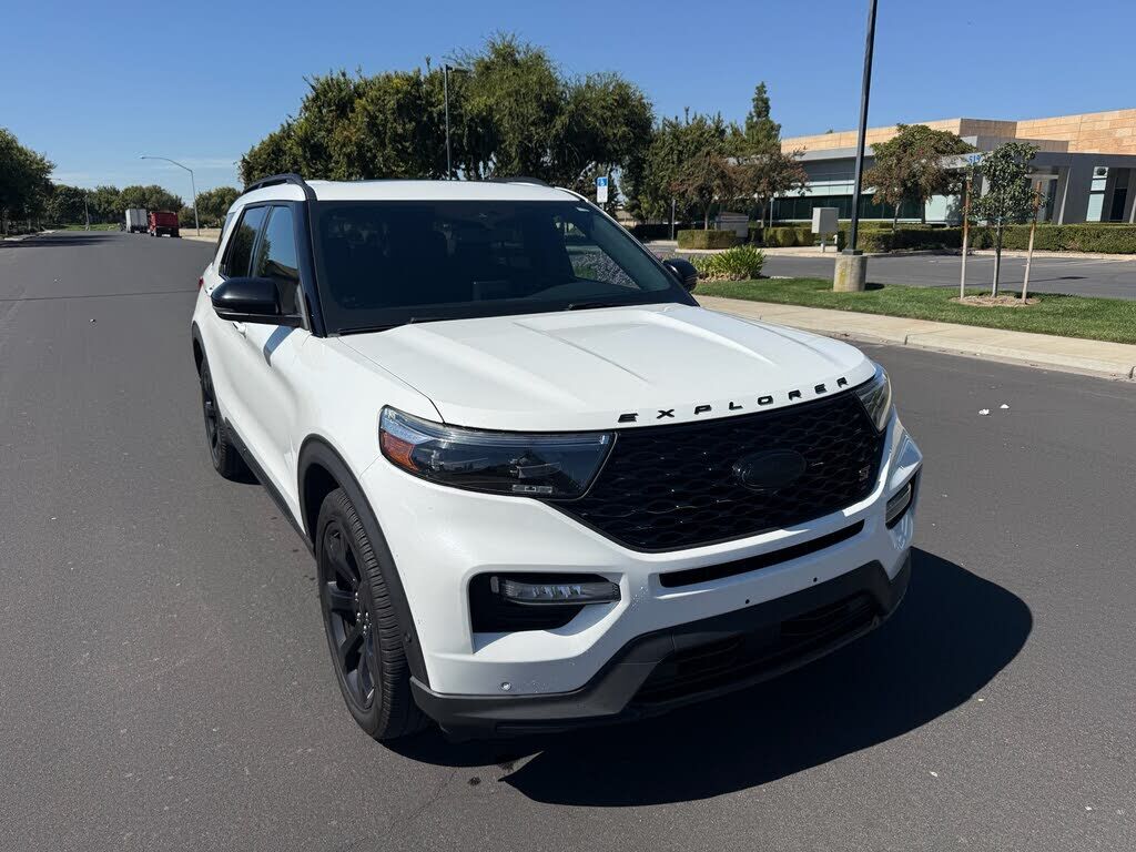 2021 FORD Explorer