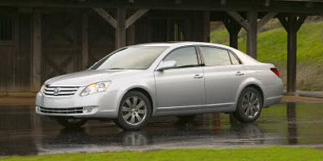 2005 TOYOTA Avalon