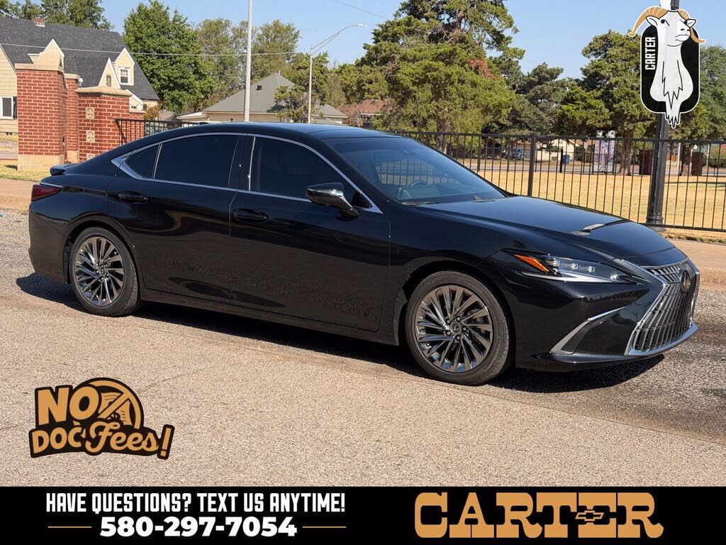 2025 LEXUS ES