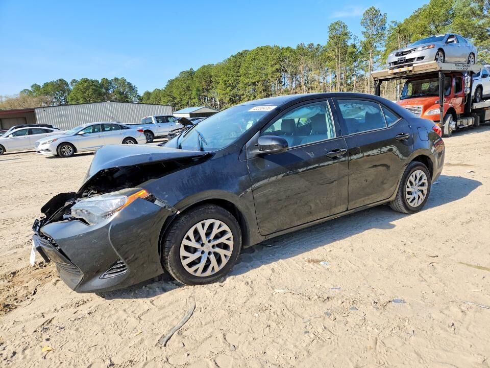 2017 TOYOTA Corolla