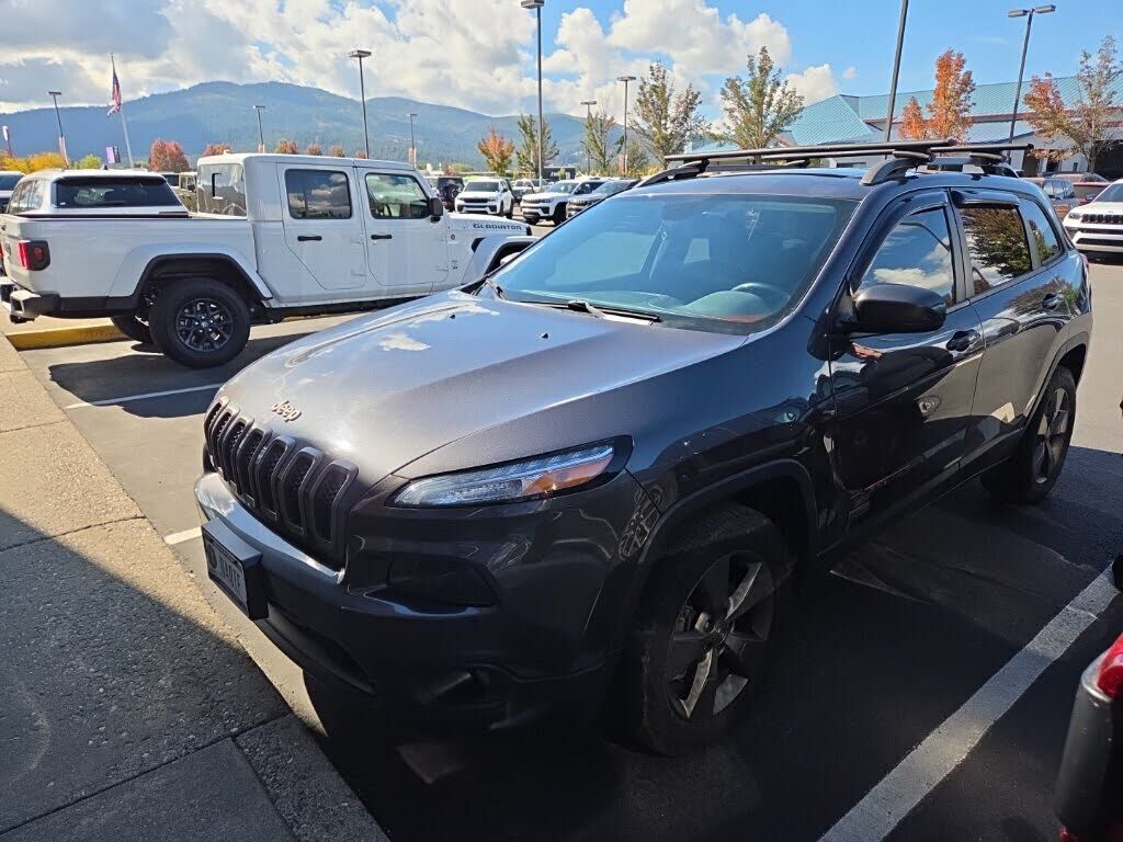 2017 JEEP Cherokee