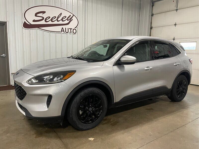 2020 FORD Escape