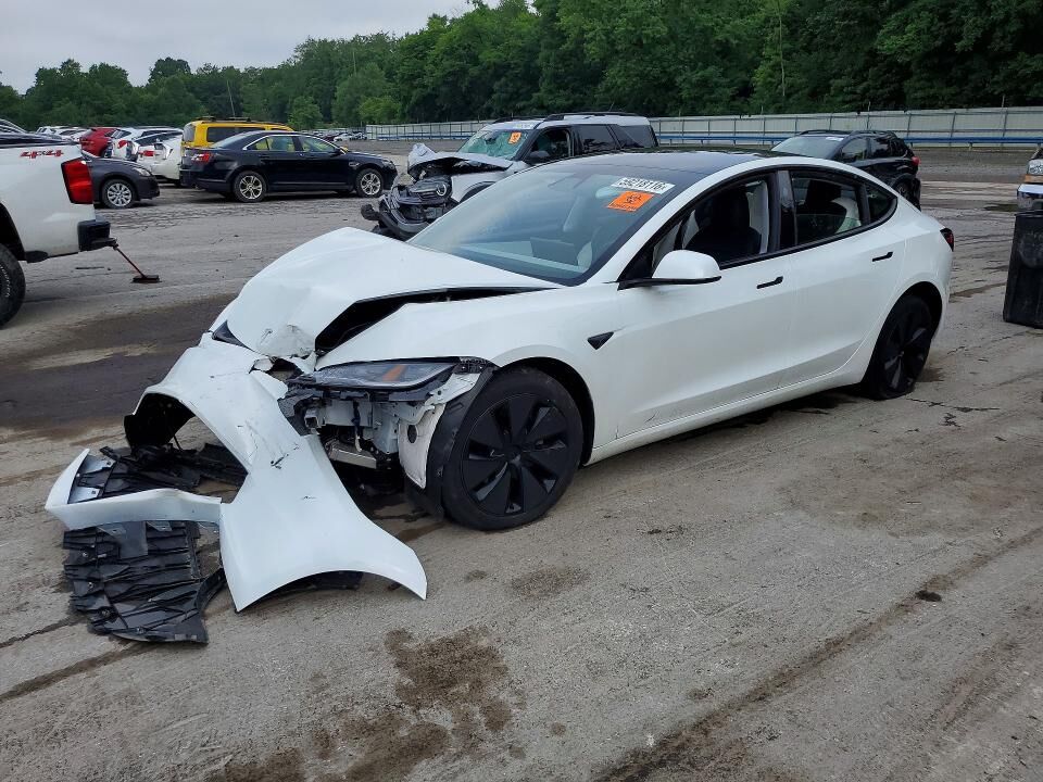 2025 TESLA Model 3