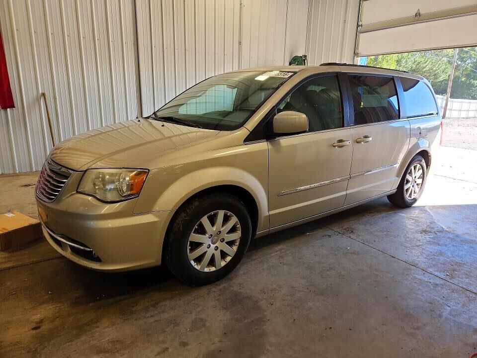 2014 CHRYSLER Town and Country