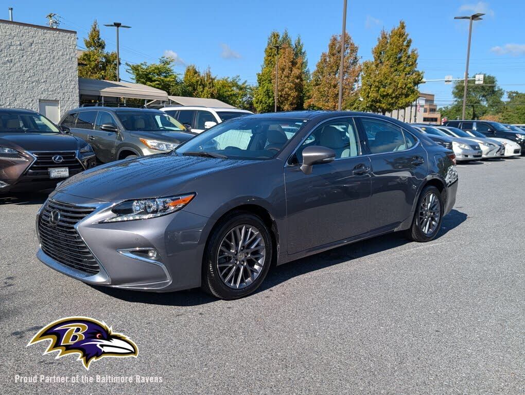 2018 LEXUS ES