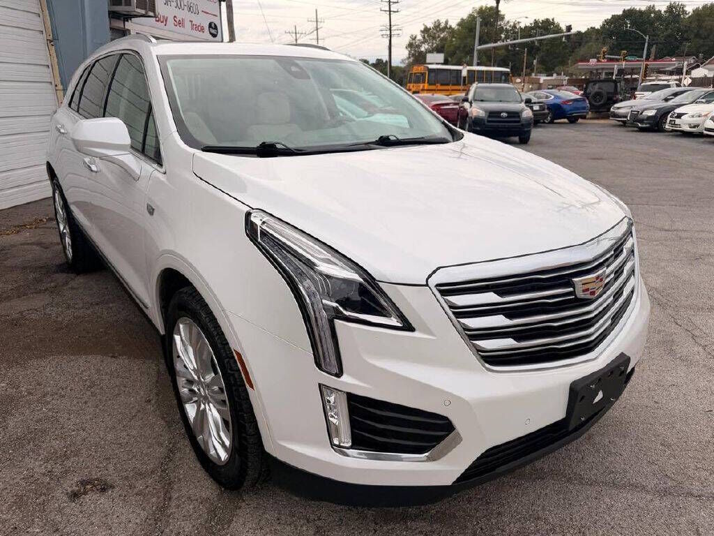2017 CADILLAC XT5