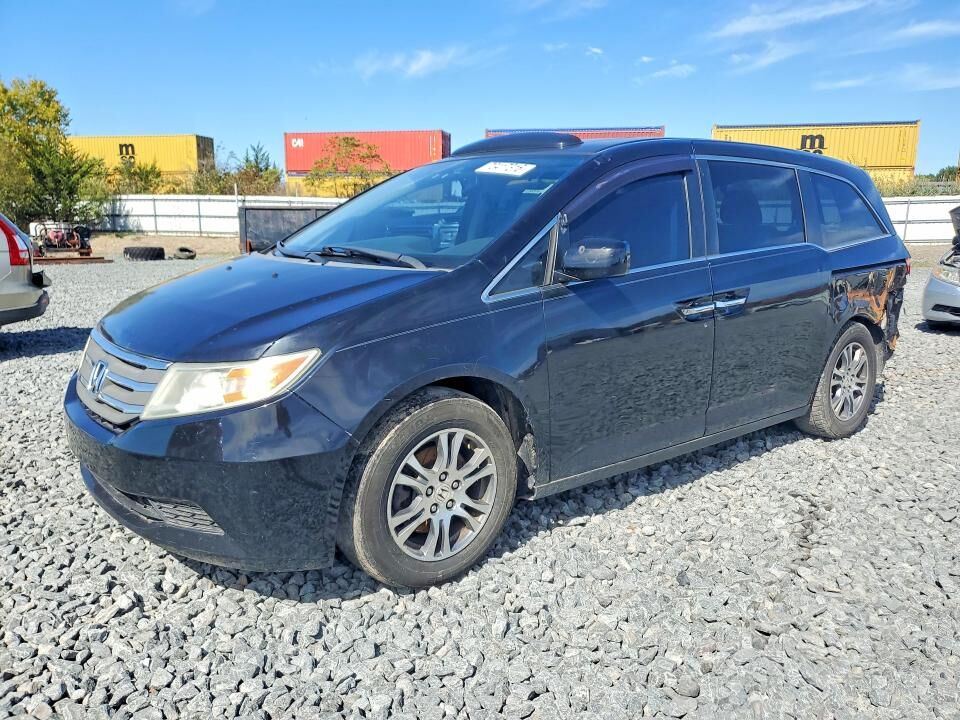 2013 HONDA Odyssey