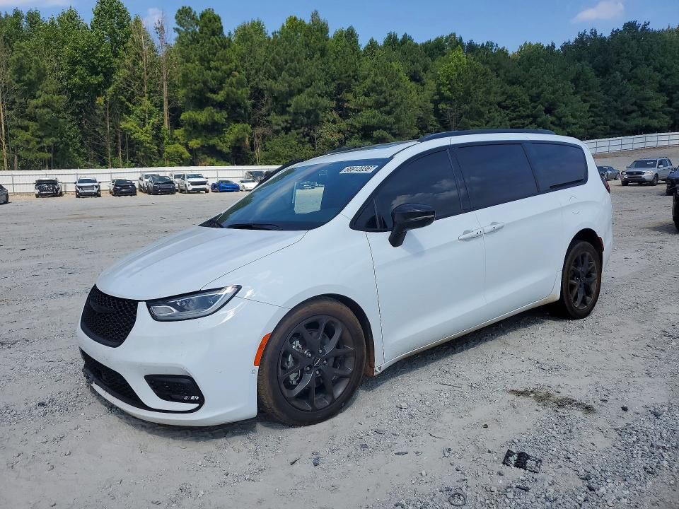 2023 CHRYSLER Pacifica