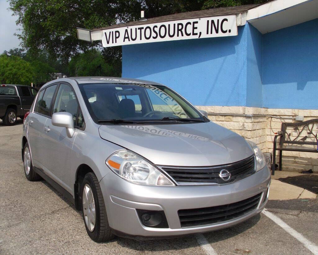 2010 NISSAN Versa