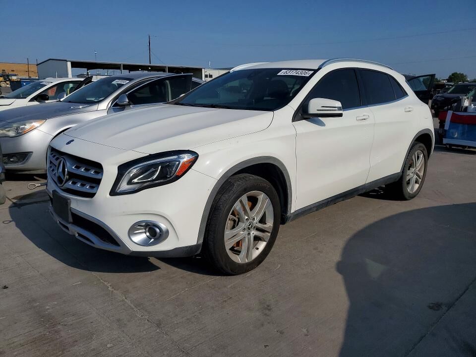 2020 MERCEDES-BENZ GLA-Class
