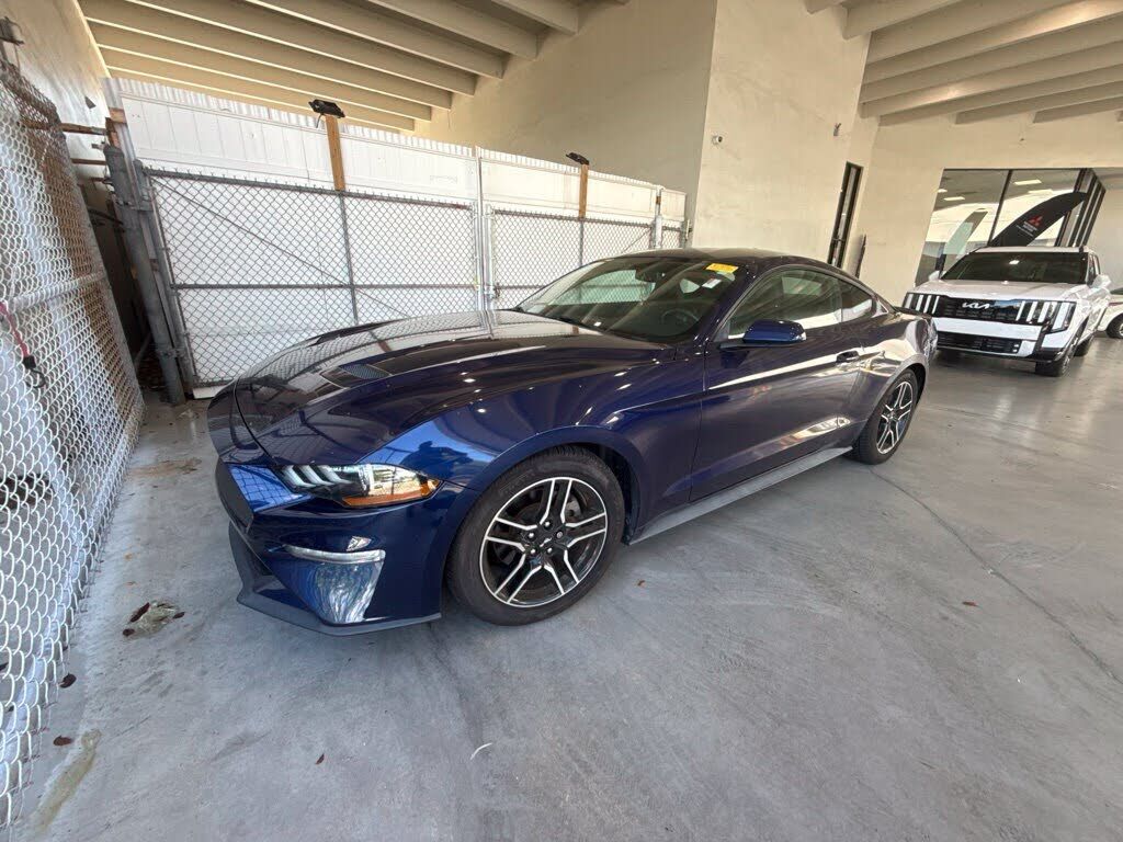 2020 FORD Mustang