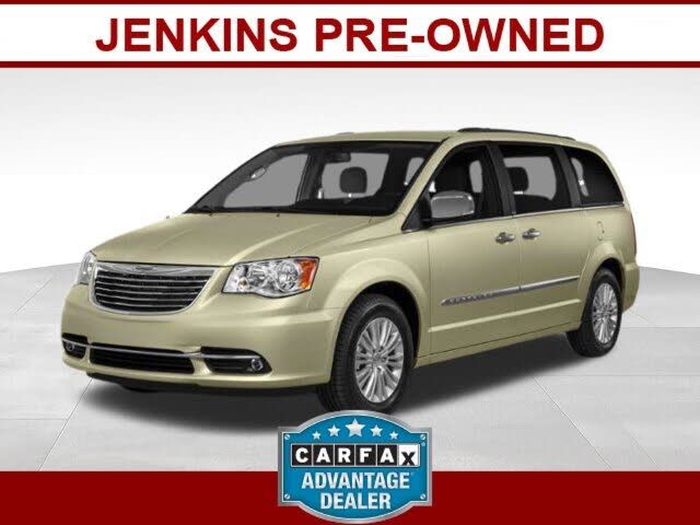 2015 CHRYSLER Town and Country