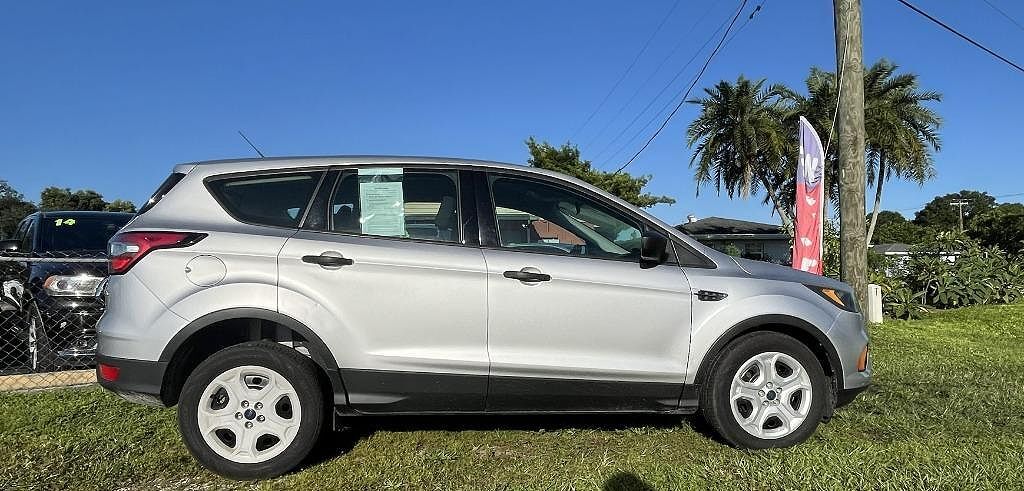 2018 FORD Escape