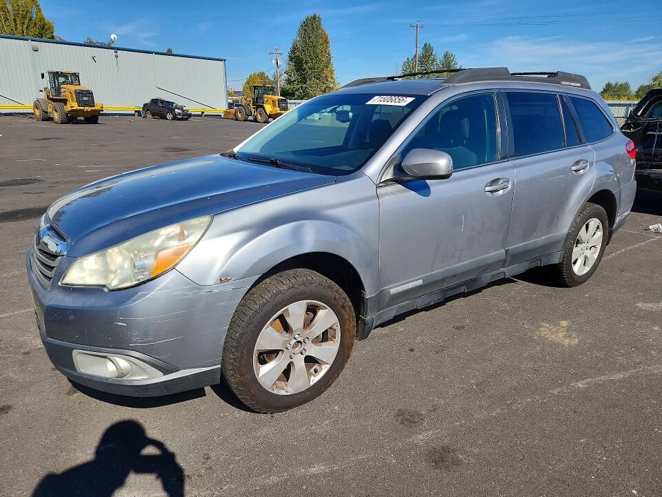 2010 SUBARU Outback