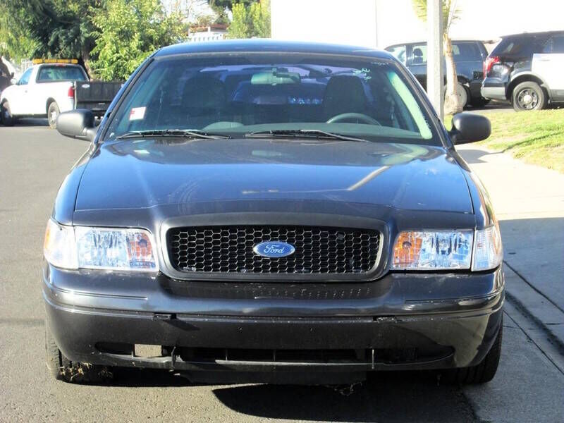 2010 FORD Crown Victoria