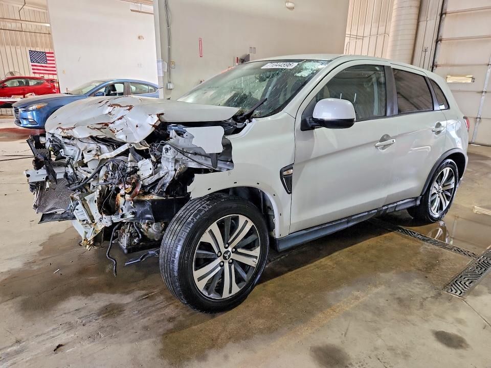 2024 MITSUBISHI Outlander Sport