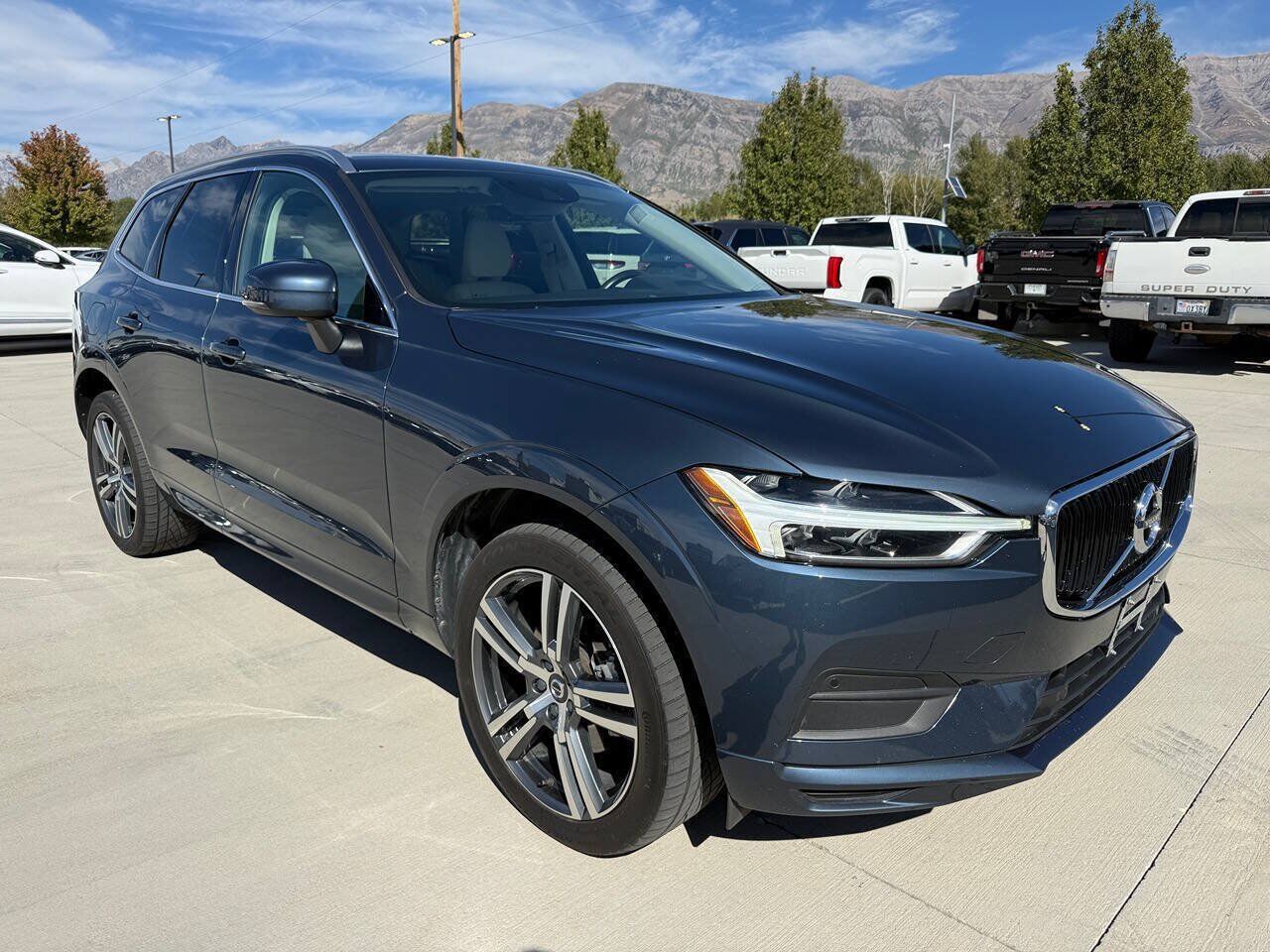 2020 VOLVO XC60