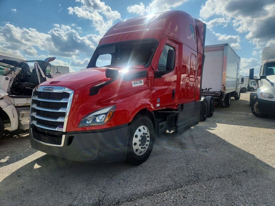 2023 FREIGHTLINER Cascadia