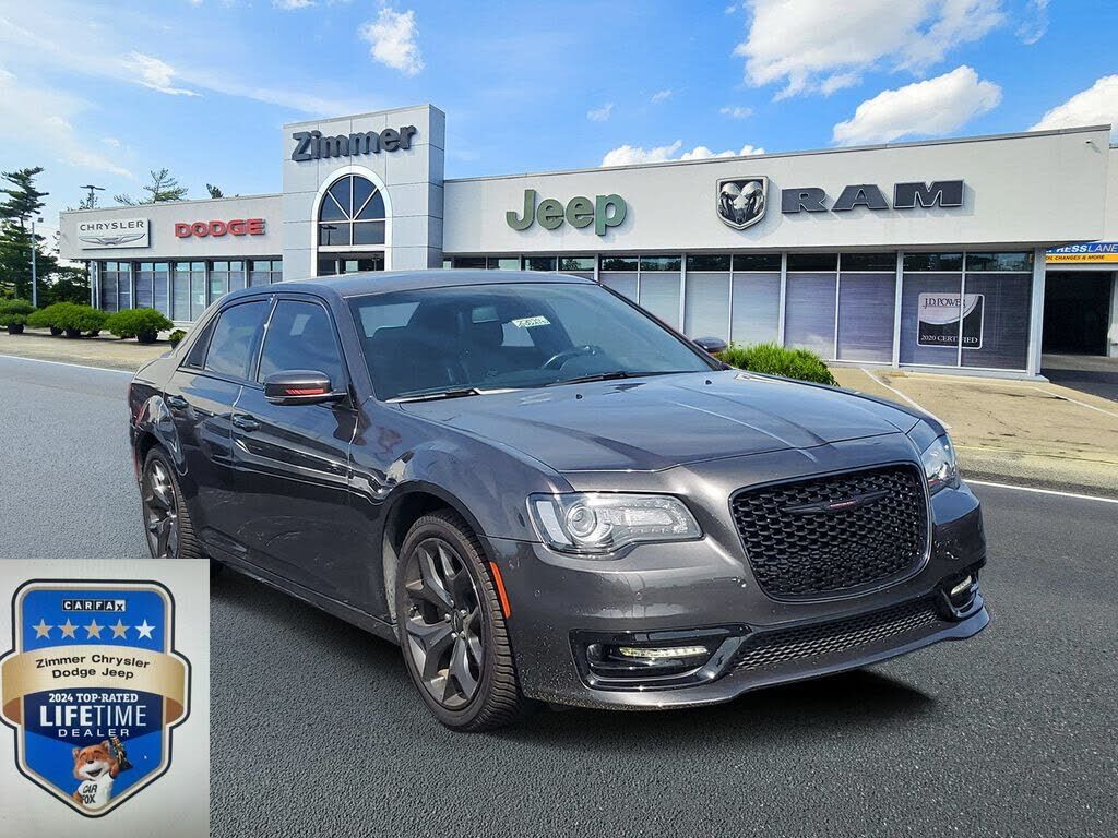 2021 CHRYSLER 300