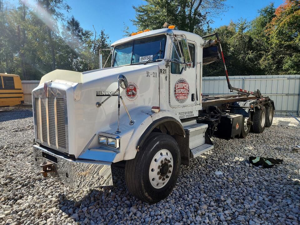 2007 KENWORTH T8 Series