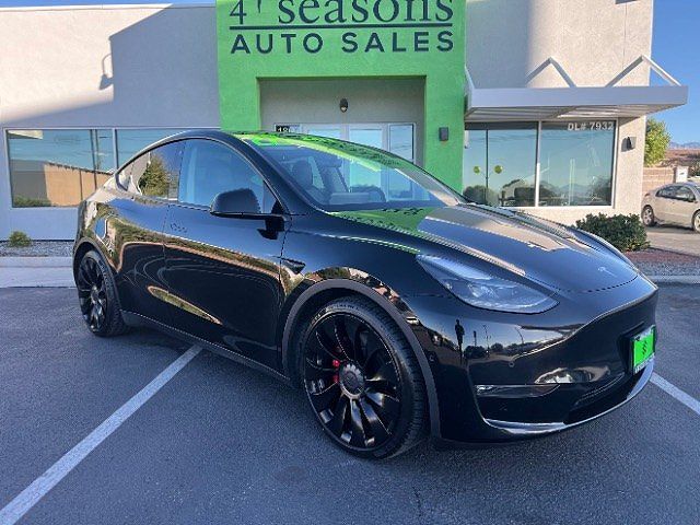 2022 TESLA Model Y