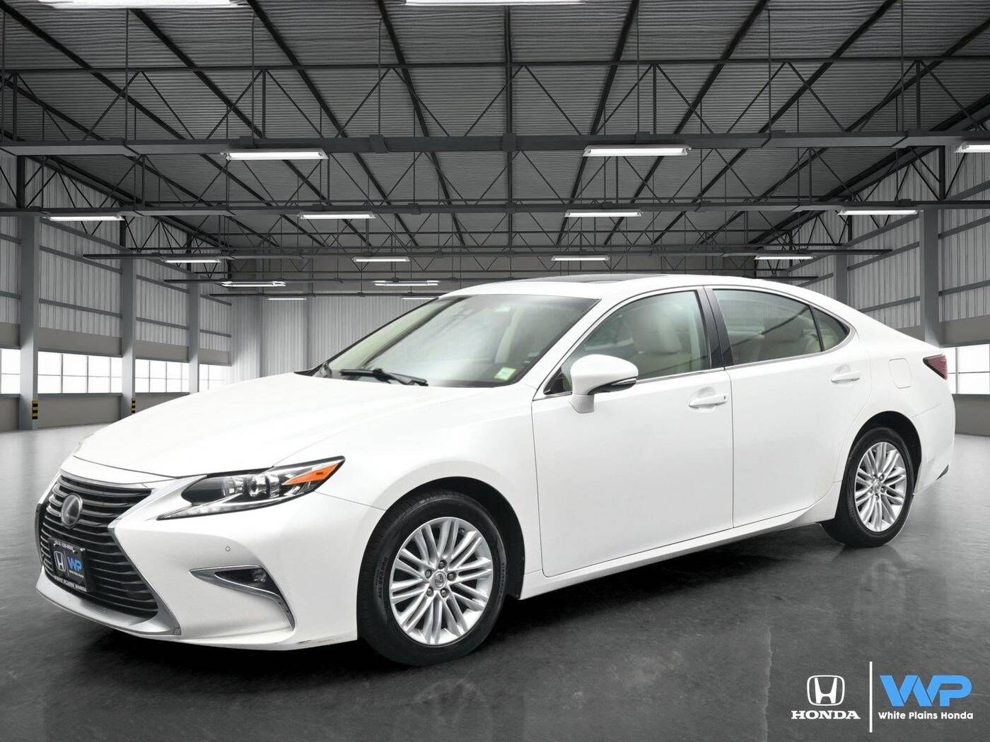 2017 LEXUS ES