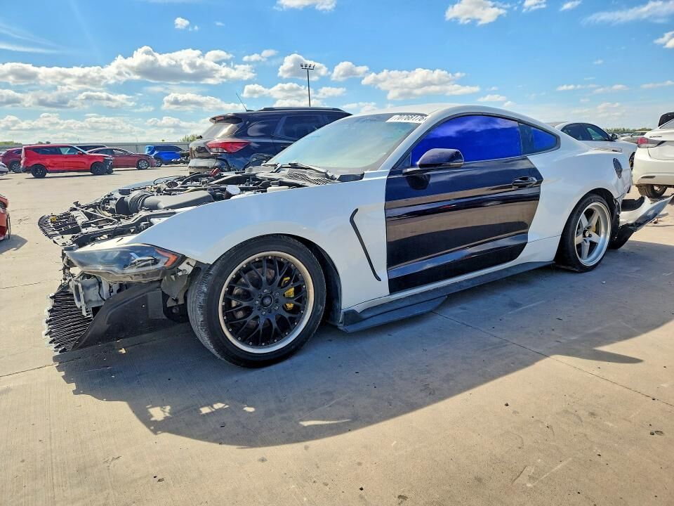 2019 FORD Mustang