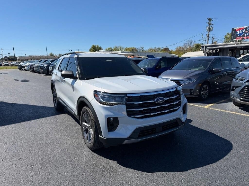 2025 FORD Explorer