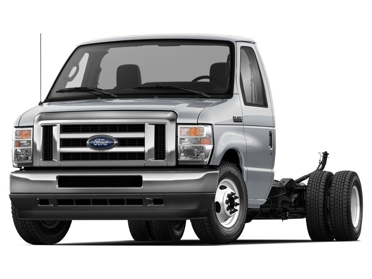 2025 FORD E-450