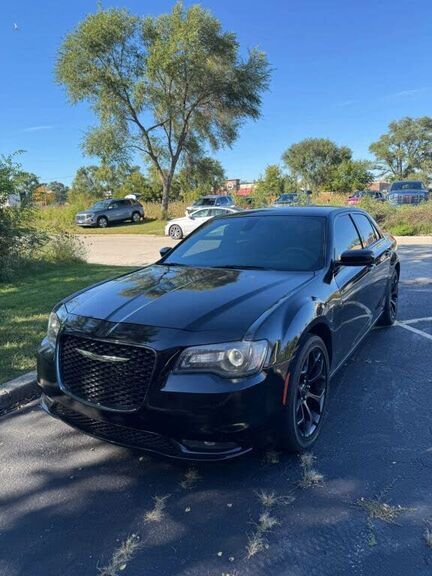 2019 CHRYSLER 300