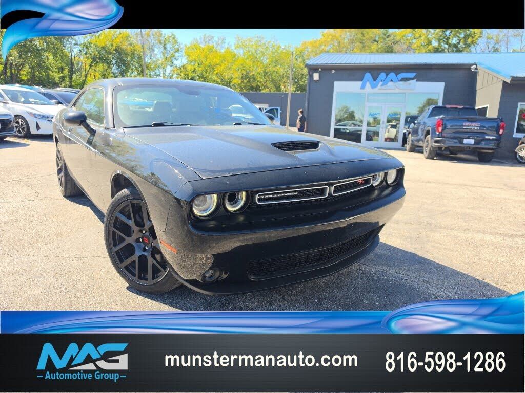 2016 DODGE Challenger
