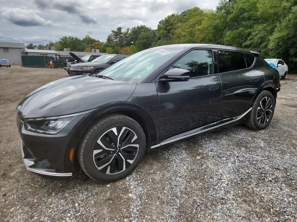 2023 KIA EV6