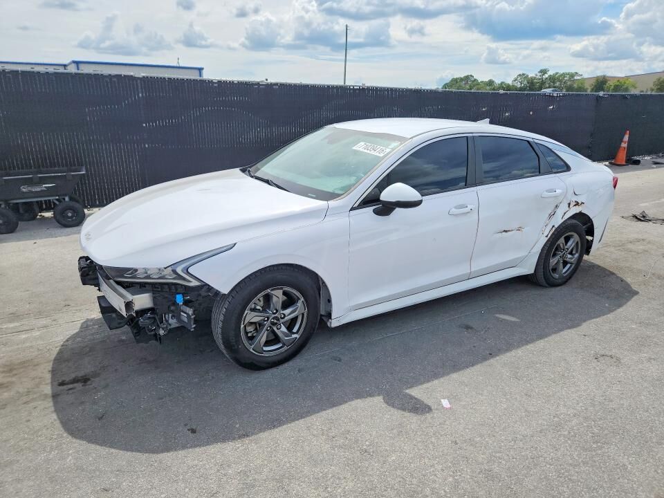 2022 KIA K5