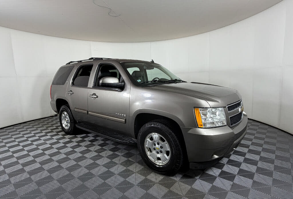 2011 CHEVROLET Tahoe