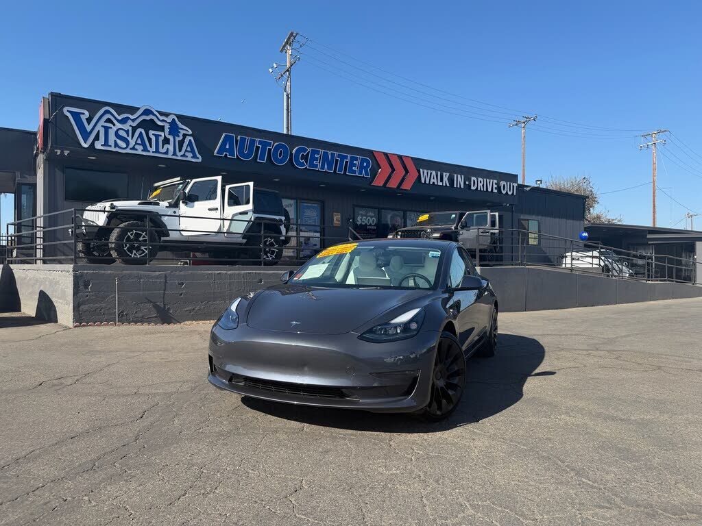 2023 TESLA Model 3