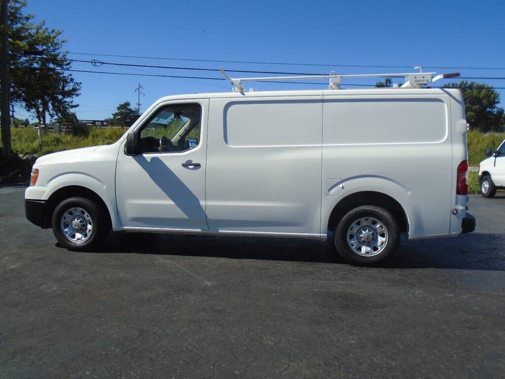 2018 NISSAN NV
