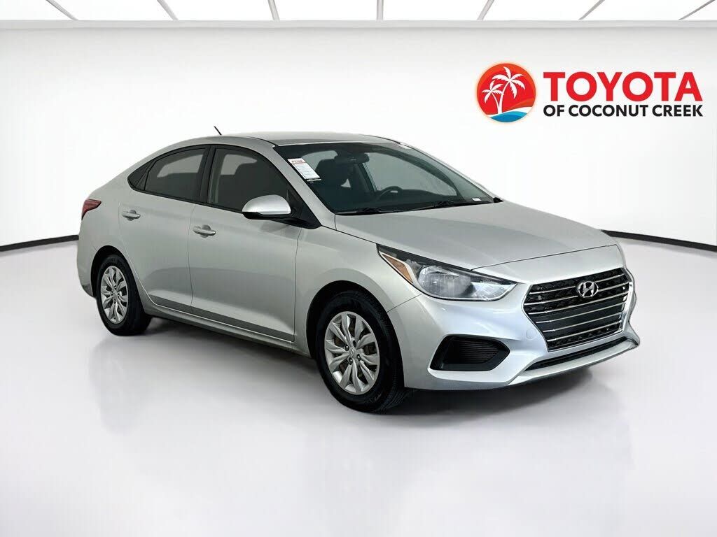 2021 HYUNDAI Accent