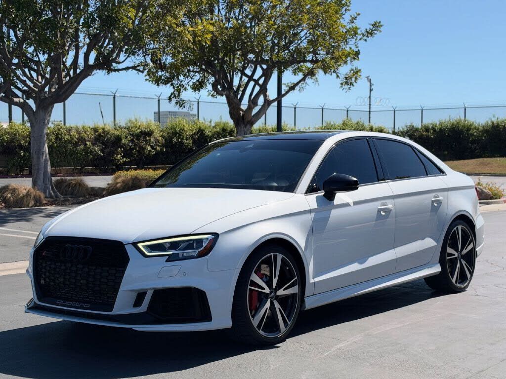 2020 AUDI RS3