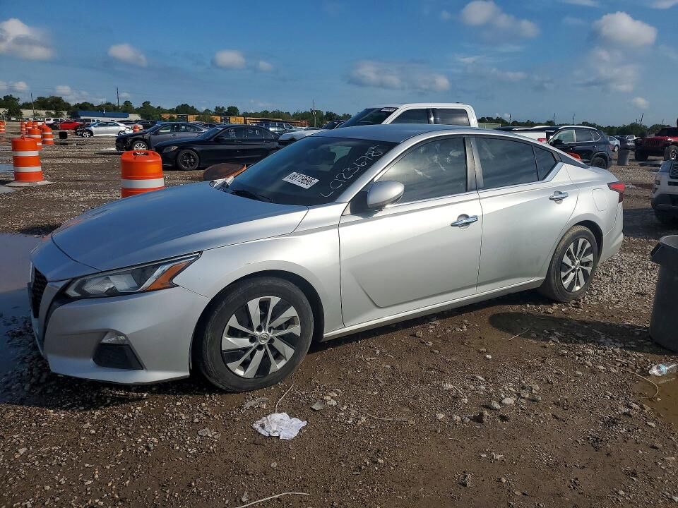 2020 NISSAN Altima