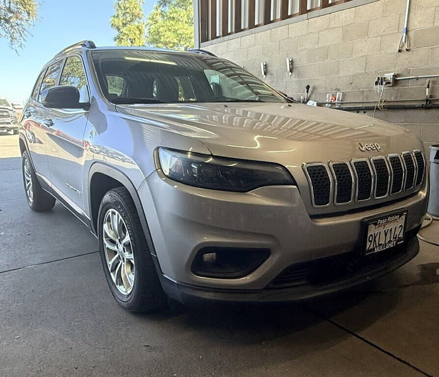 2022 JEEP Cherokee