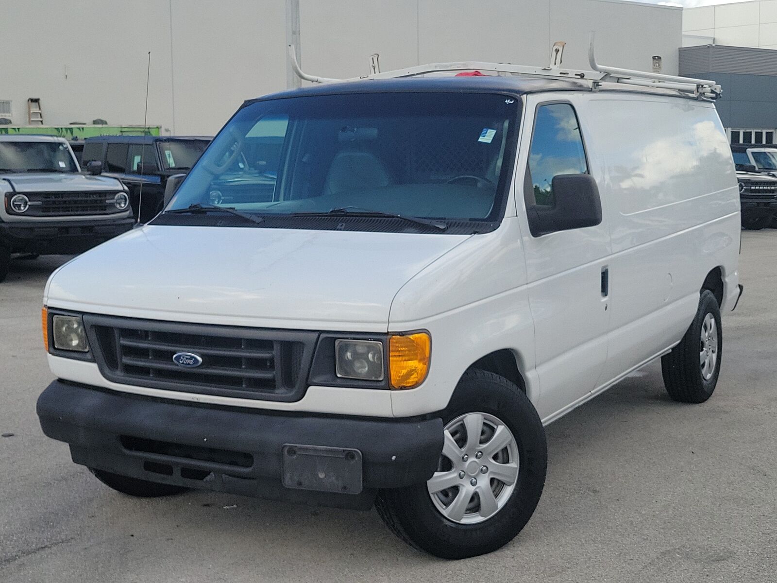 2005 FORD E-150
