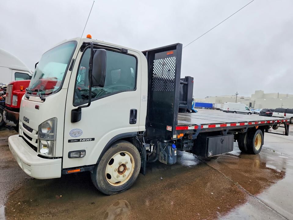 2017 ISUZU NQR/NRR