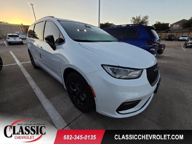 2024 CHRYSLER Pacifica