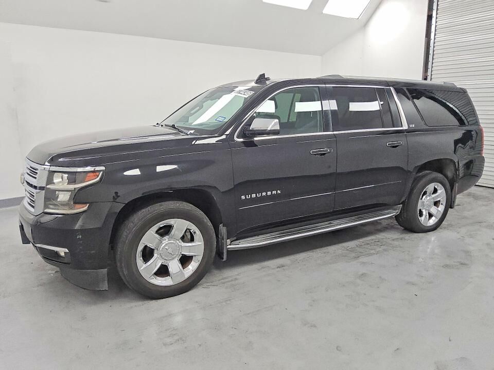 2016 CHEVROLET Suburban