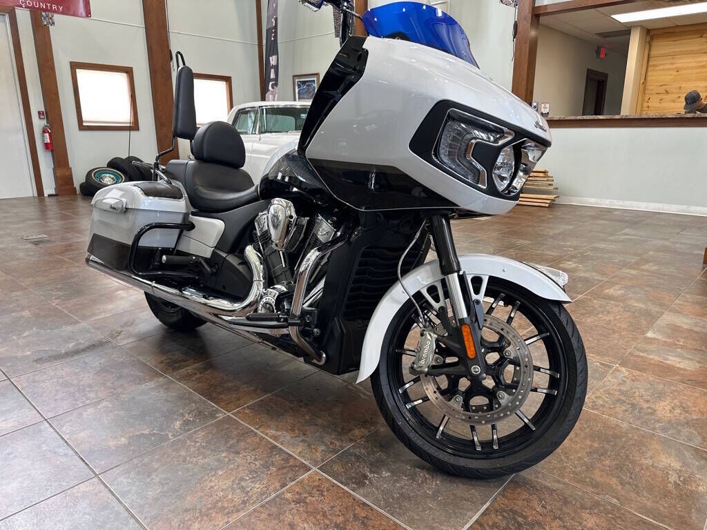 2024 INDIAN MOTORCYCLE Indian Challenger Limited
