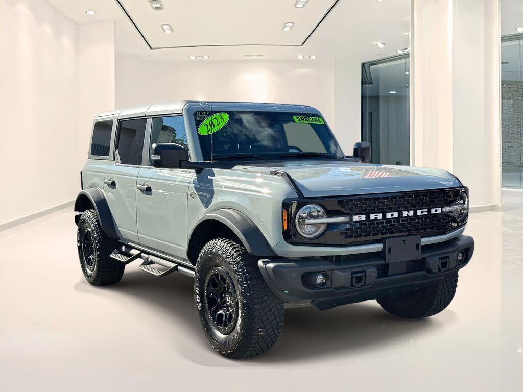 2023 FORD Bronco