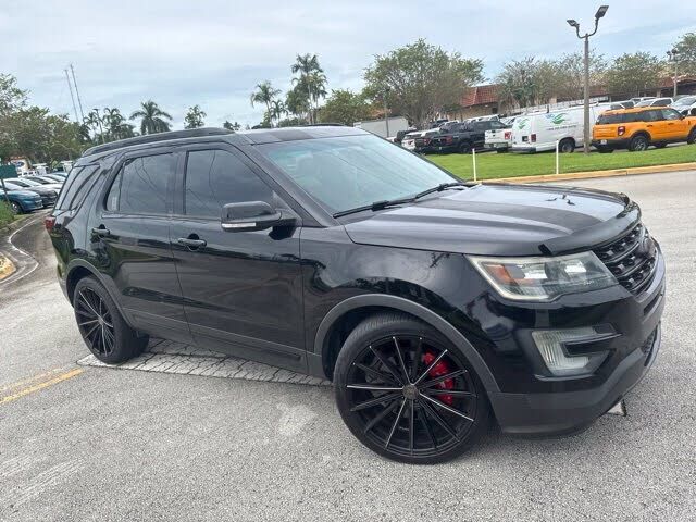 2016 FORD Explorer